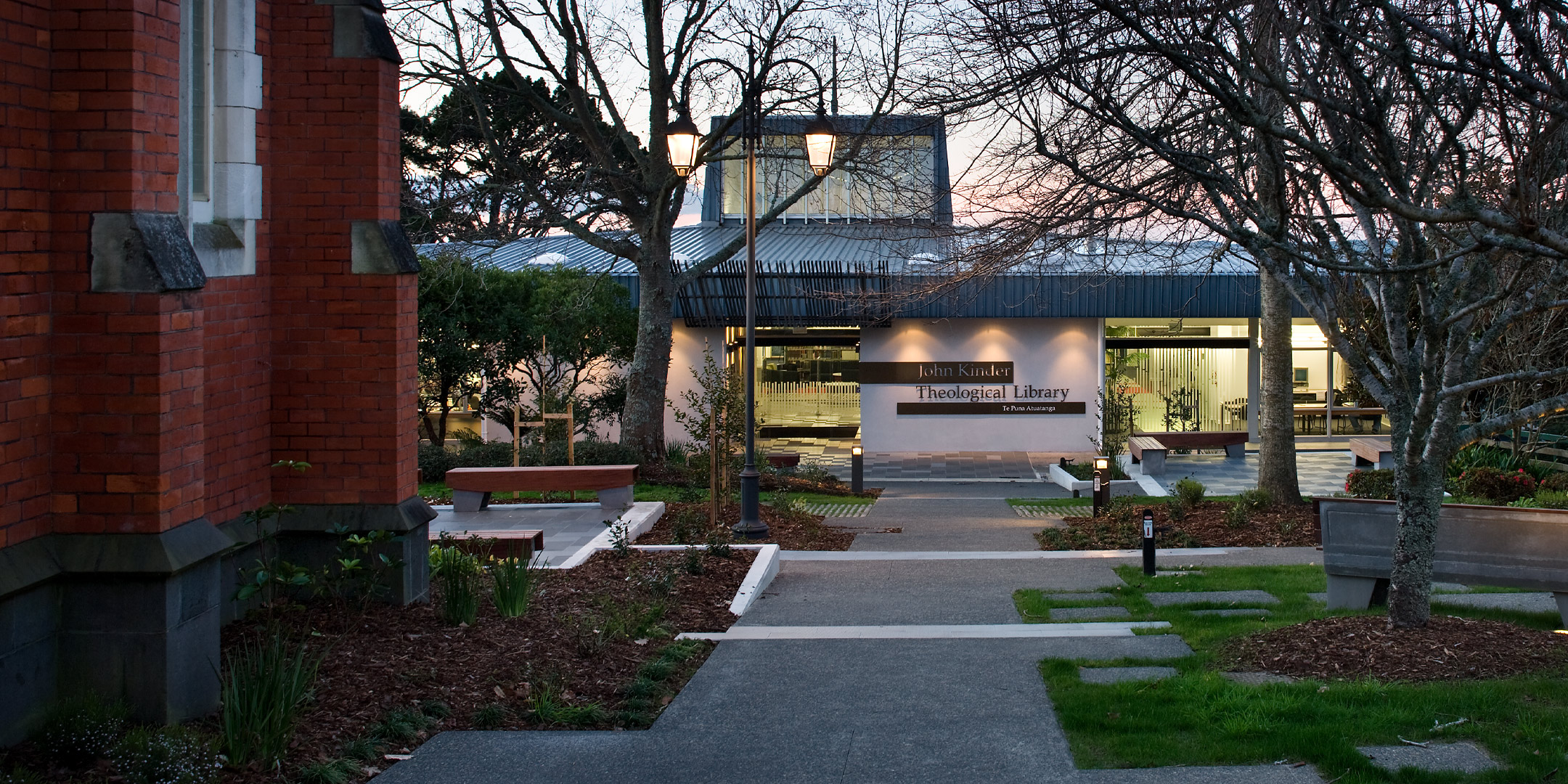 Gold Award – Landscape Design | Commercial / Industrial / Institutional Design Category | NZ Institute of Landscape Architects / Resene 'Pride of Place' Awards