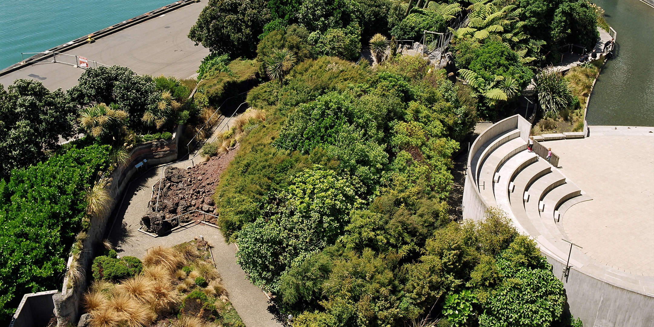 Silver Award | Landscape Design Commercial / Industrial / Institutional Category | NZ Institute of Landscape Architects / Resene 'Pride of Place' Awards